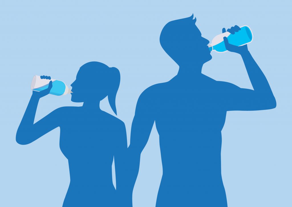 deux silhouettes en train de boire de l'eau • Le Quotidien du Patient